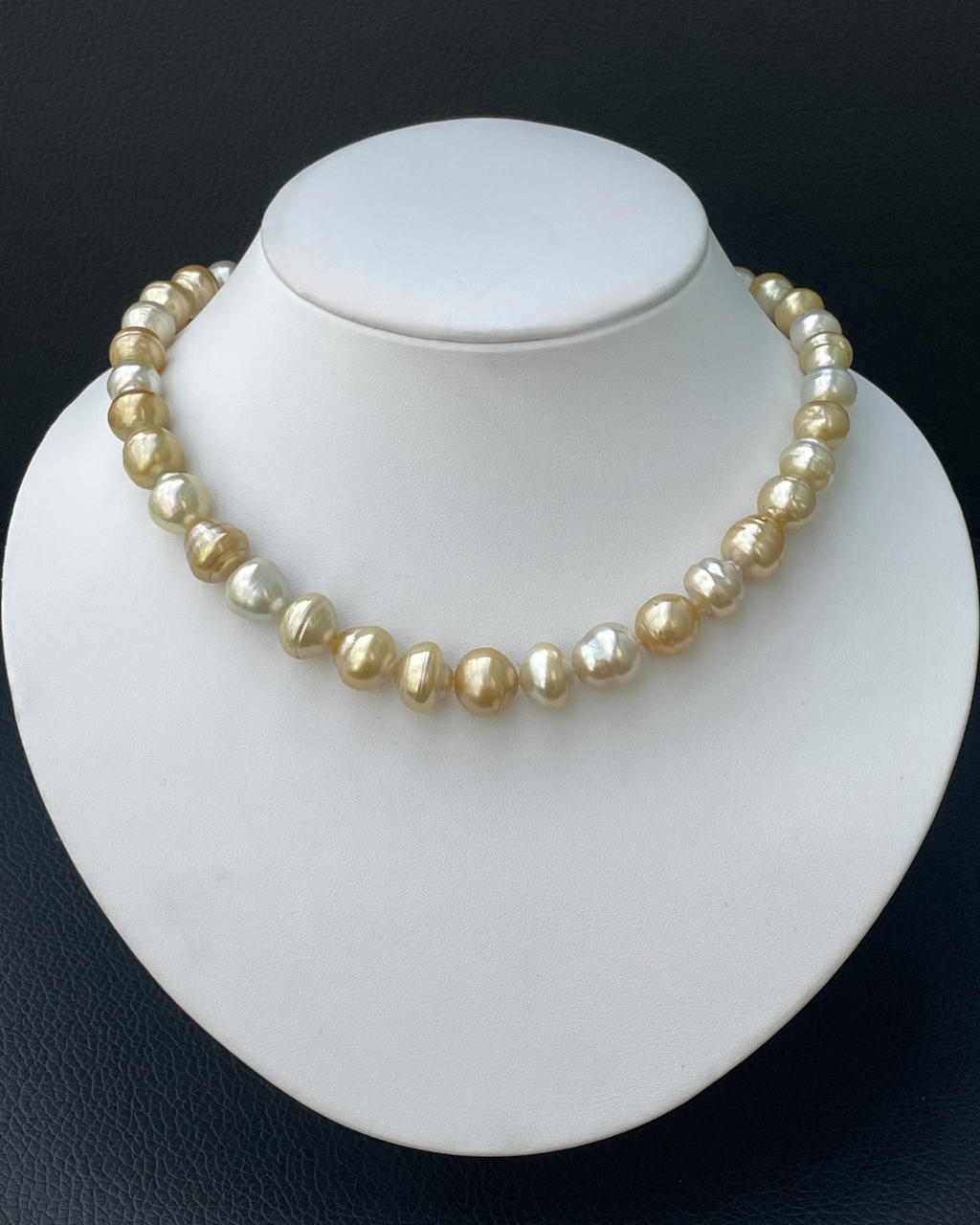 Royal Heirloom / South Sea 9-13mm