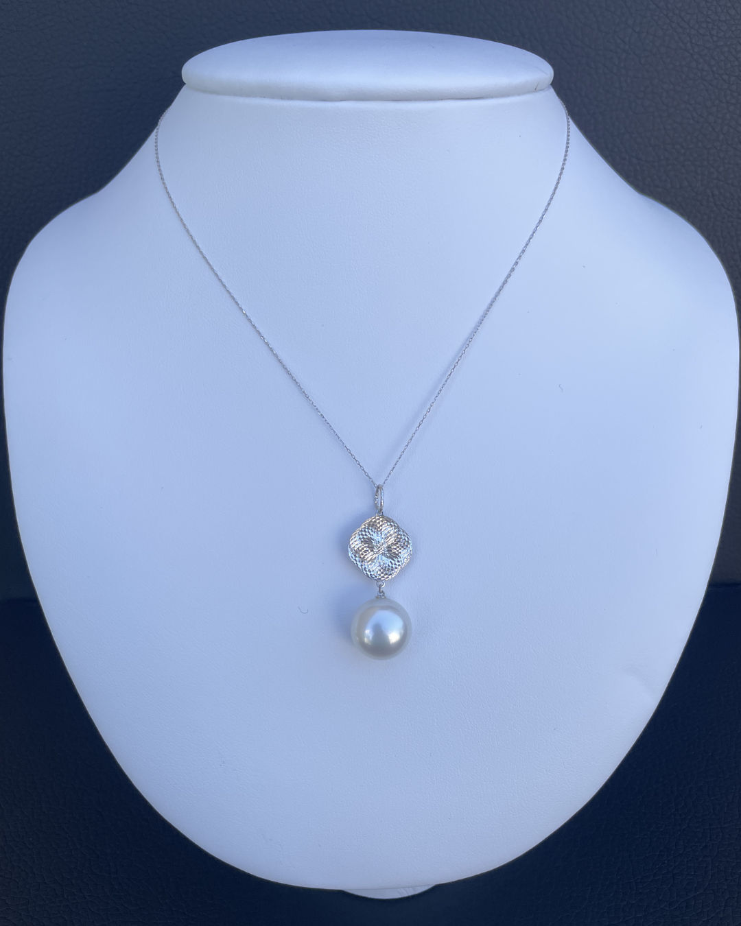 Echoes of Light Pendant