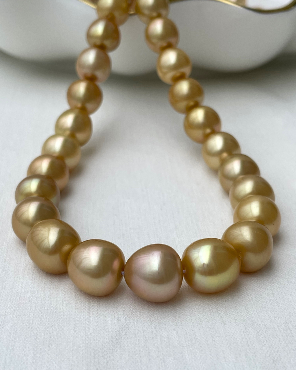 Palace Gold / South Sea 10-14mm