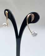 Gilded Pearl Petals