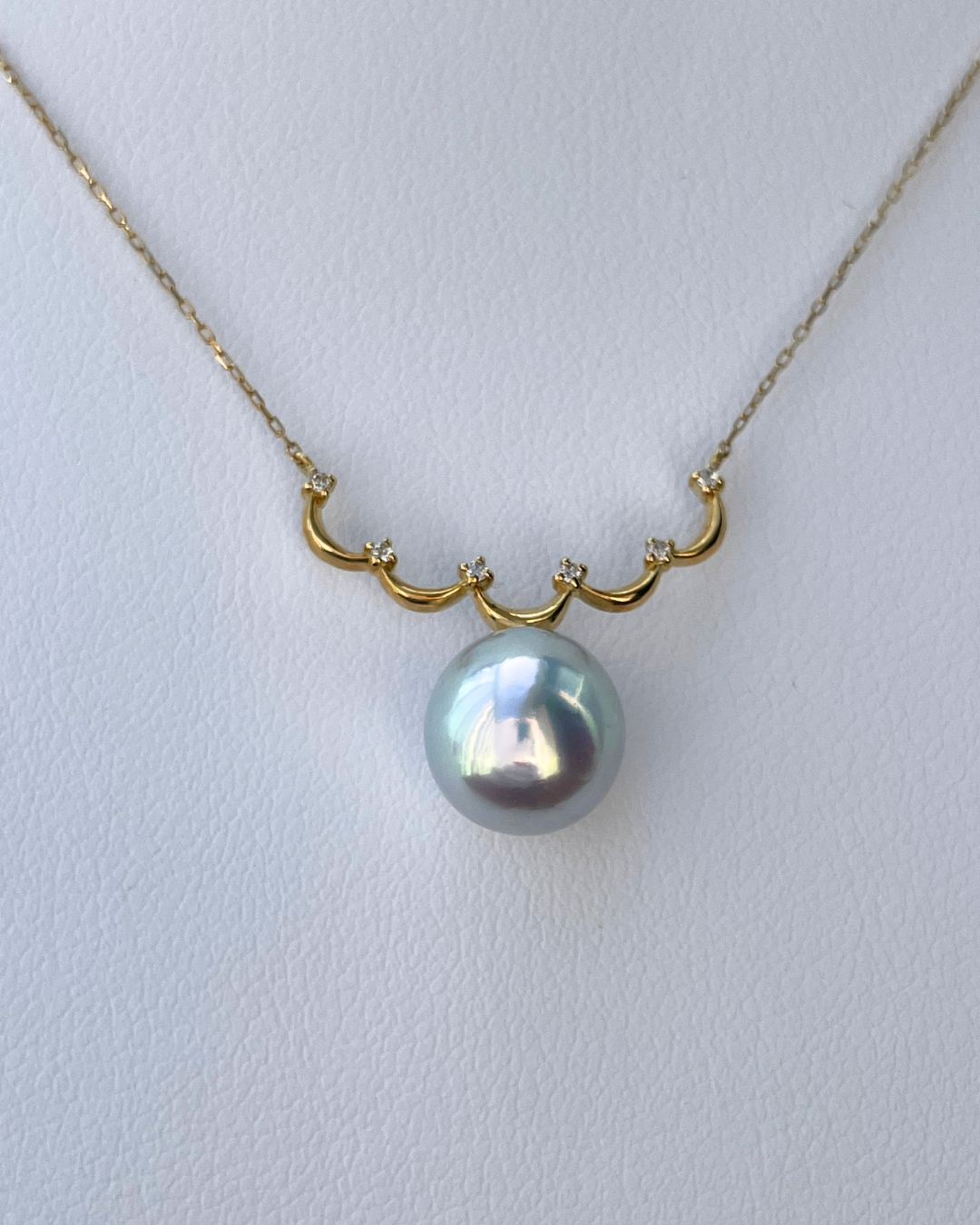 Crowned Moon Pearl