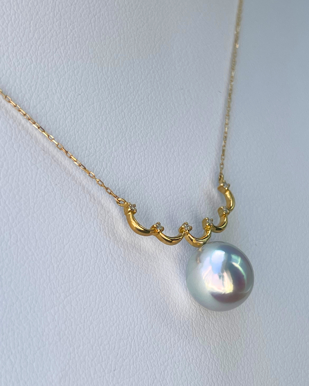 Crowned Moon Pearl