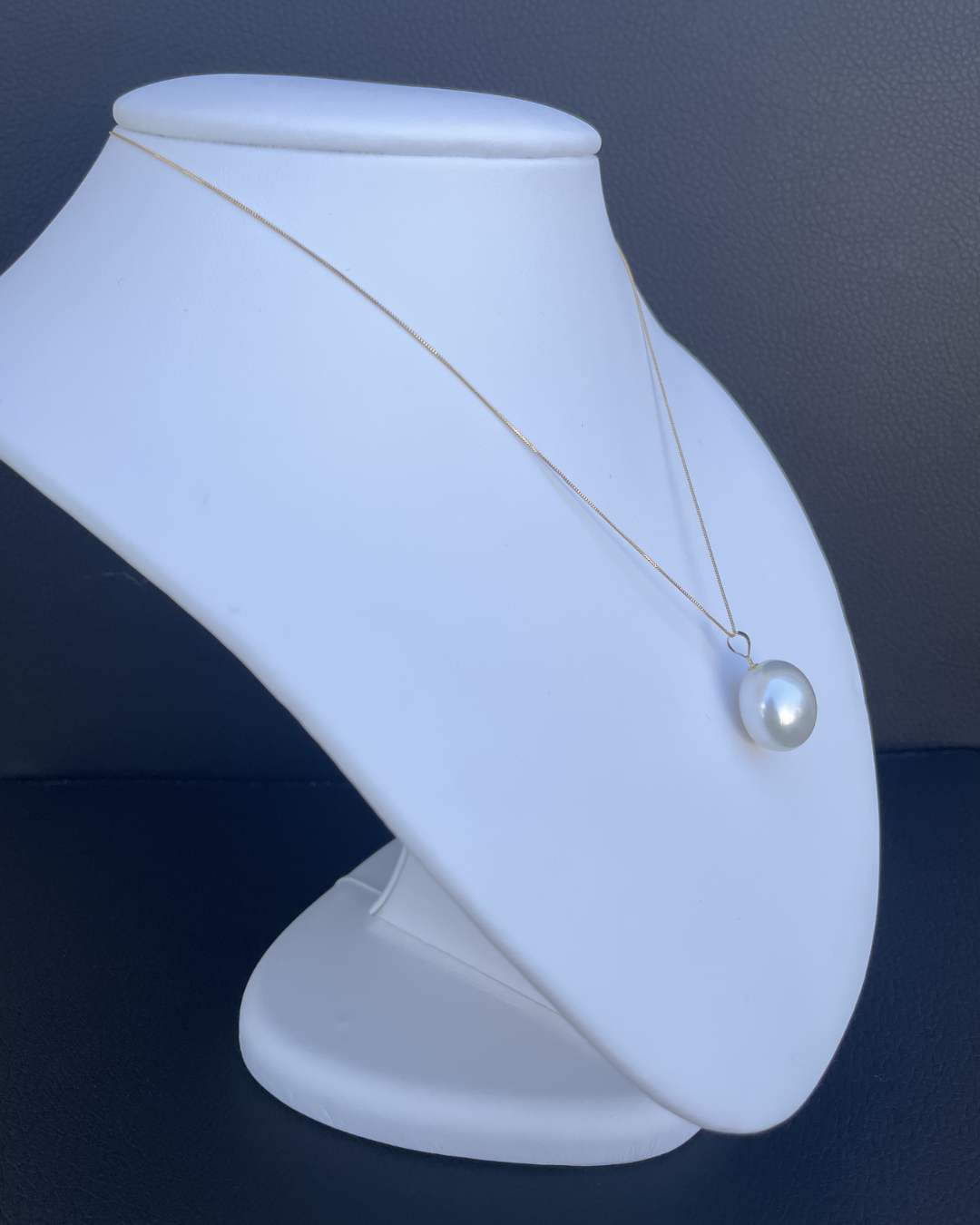 Solitaire Pearl Pendant