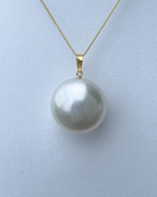 Solitaire Pearl Pendant