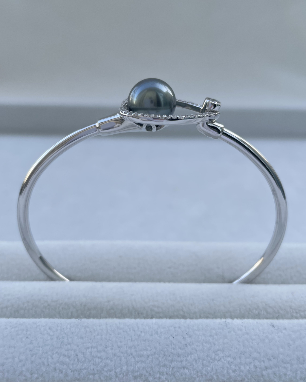 "Daylight" Pearl Bracelet